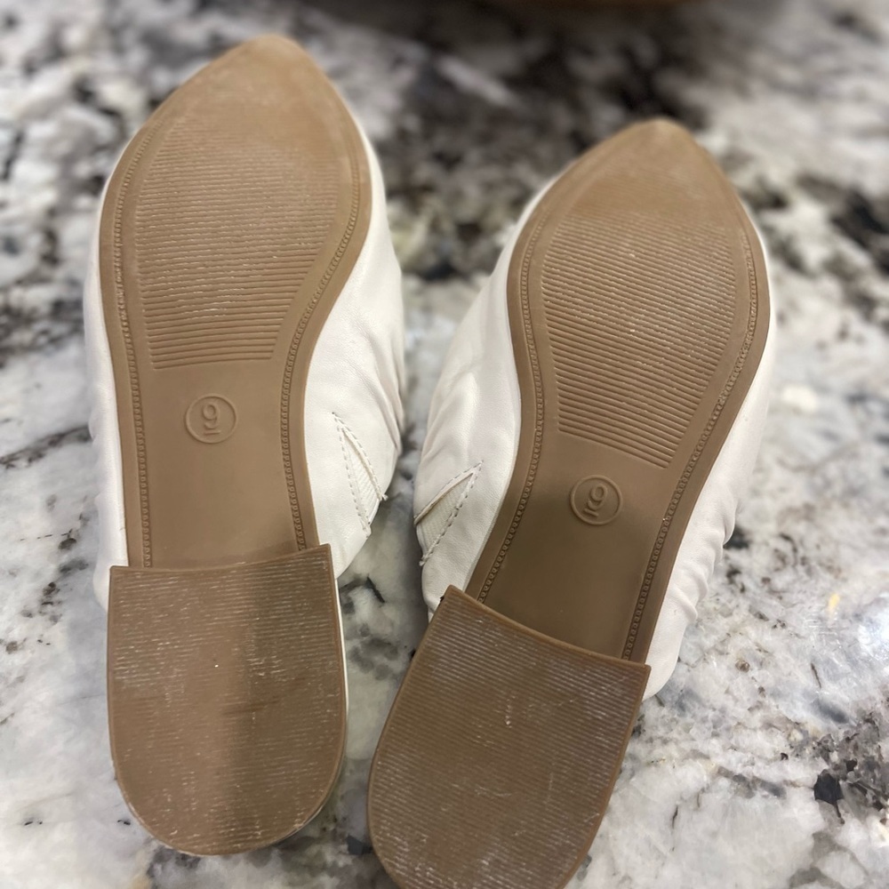 A New Day Slip-On Shoes woman’s size 9 - Picture 9 of 14